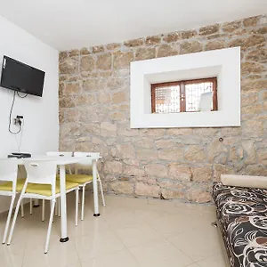 3* Guest house Pama